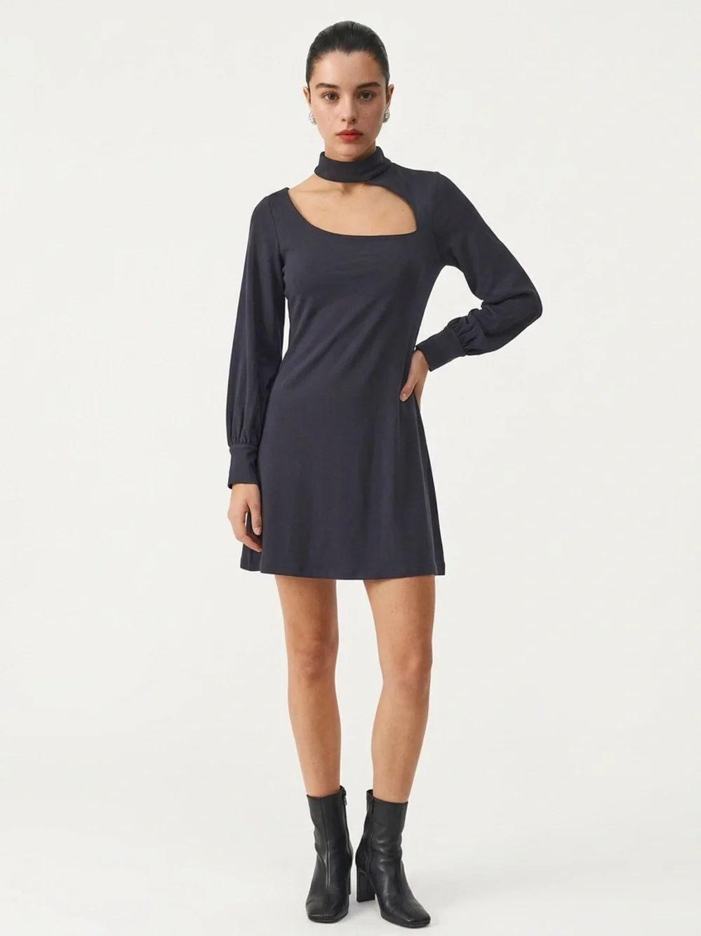 SUSANA MONACO | Navy Blue Cutout Choker Long Sleeve Mini Dress Women’s Size S